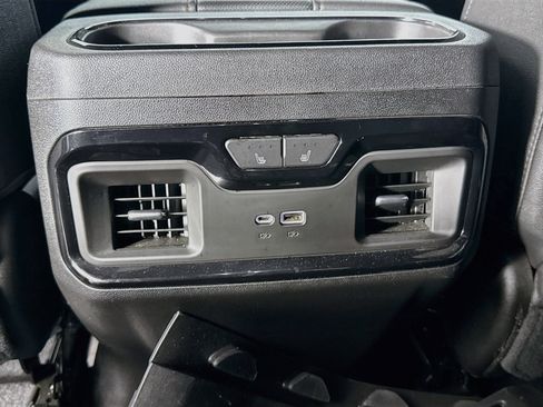 Used 2023 GMC Sierra 1500 AT4 w/ Technology Package AWD/4WD image 27