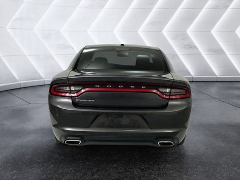 Used 2022 Dodge Charger SXT w/ Leather Interior Group image 5