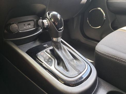 Used 2012 Kia Soul + FWD image 25