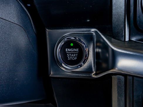 Used 2023 Ford F150 Lariat image 22