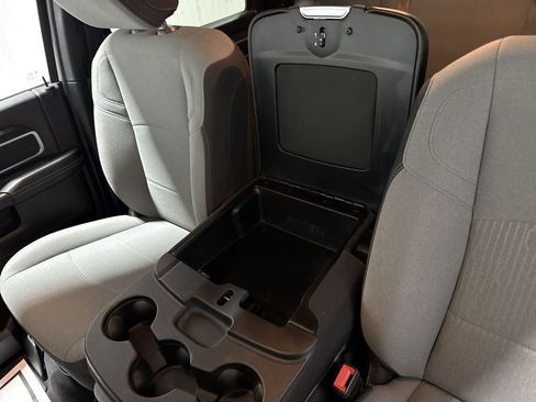 Used 2024 RAM 3500 SLT w/ Quick Order Package 2YG SLT image 36