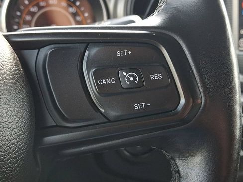 Used 2022 Jeep Wrangler Sport AWD/4WD image 24