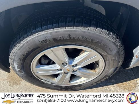 Used 2019 Chevrolet Trax LT w/ LT Convenience Package AWD/4WD image 9