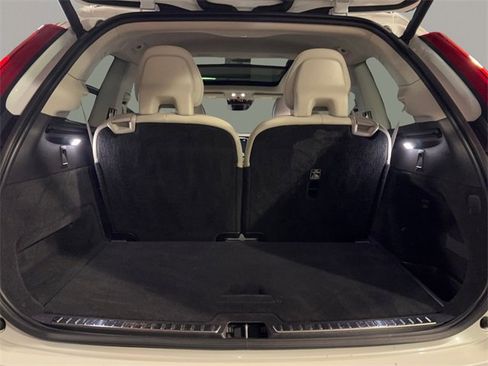 Used 2022 Volvo XC90 T8 Inscription Expression image 29