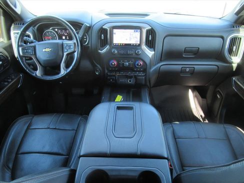 Used 2022 Chevrolet Silverado 2500 High Country w/ Technology Package image 13
