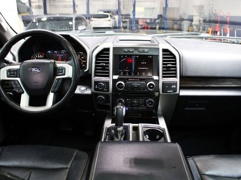 Used 2018 Ford F150 Lariat w/ Equipment Group 501A Mid AWD/4WD image 17