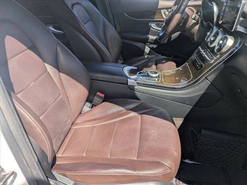 Used 2018 Mercedes-Benz GLC 300 image 18
