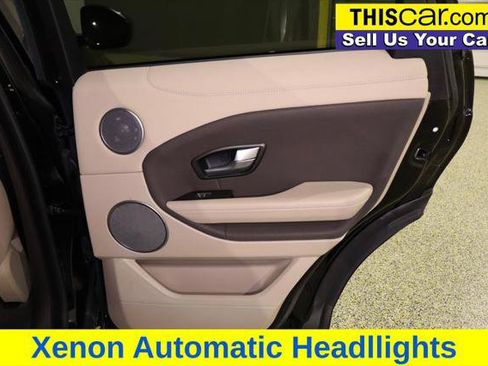 Used 2019 Land Rover Range Rover Evoque SE image 25