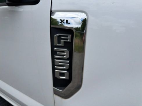 Used 2022 Ford F350 XL w/ Power Equipment Group AWD/4WD image 10