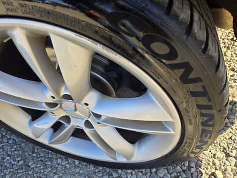 Used 2007 Mercedes-Benz CLK 350 Coupe image 28