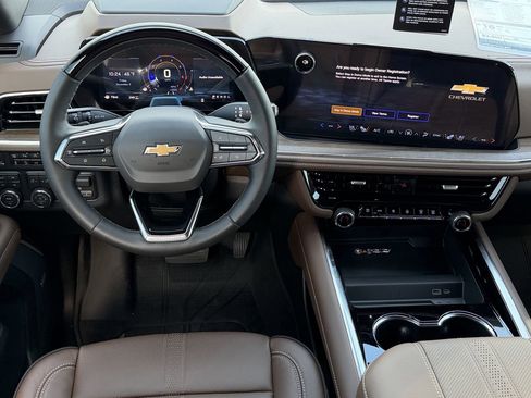 New 2026 Chevrolet Suburban High Country image 11