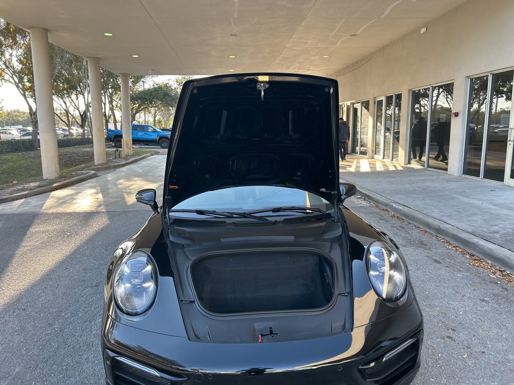 Used 2021 Porsche 911 Targa 4S Heritage Design AWD/4WD image 17