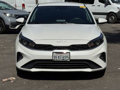Used 2023 Kia Forte LXS FWD image 2