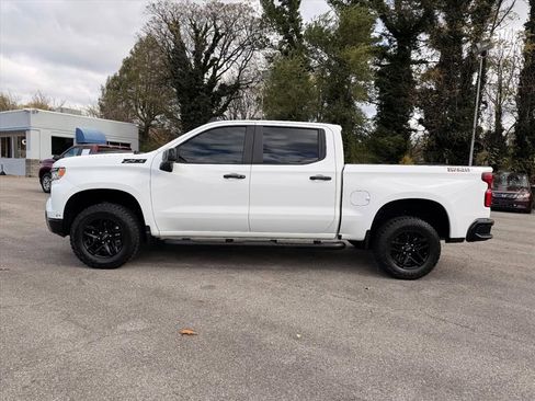 Used 2024 Chevrolet Silverado 1500 LT Trail Boss w/ Convenience Package II image 7