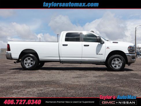 Used 2025 RAM 3500 Big Horn AWD/4WD image 3