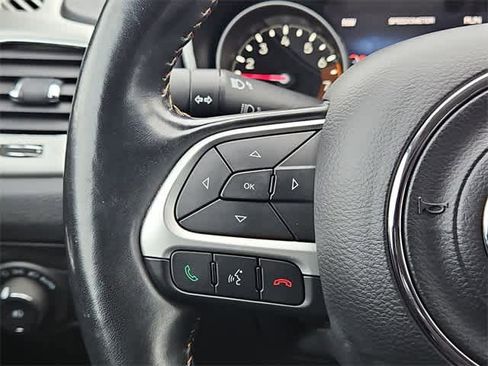 Used 2021 Jeep Compass Latitude w/ Convenience Group image 24