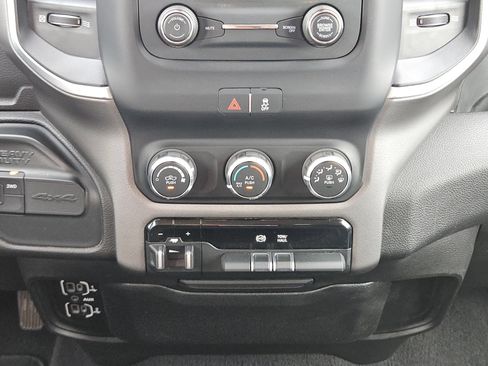 Used 2019 RAM 2500 Big Horn AWD/4WD image 19