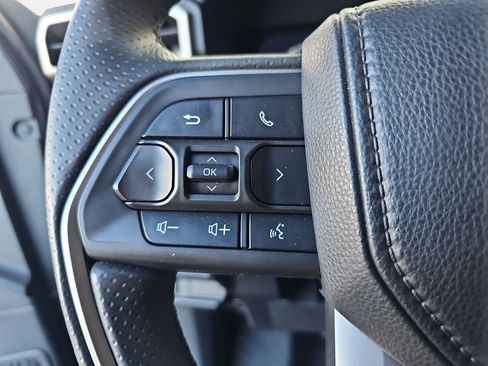 Used 2025 Toyota 4Runner TRD Off-Road Premium image 11