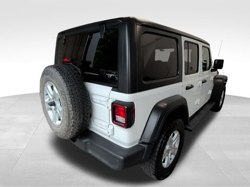 Used 2018 Jeep Wrangler Unlimited Sport S AWD/4WD image 5