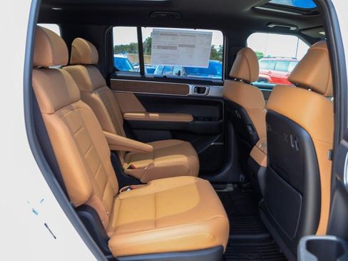 New 2026 Hyundai Santa Fe Limited FWD image 10
