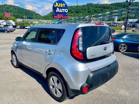 Used 2015 Kia Soul FWD image 5