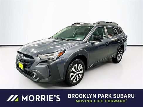 Used 2025 Subaru Outback Premium image 1
