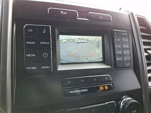 Used 2017 Ford F250 XLT w/ XLT Value Package image 4