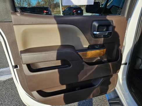 Used 2017 Chevrolet Silverado 1500 LTZ w/ Sport Package image 25