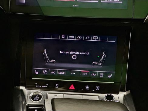 Used 2024 Audi Q8 e-tron Premium Plus w/ Premium Plus Package image 13