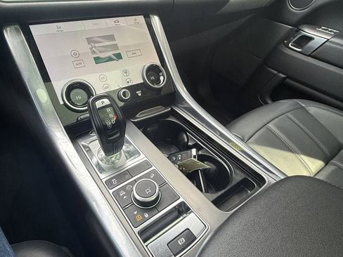 Used 2021 Land Rover Range Rover Sport SE image 27