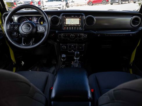 Used 2023 Jeep Wrangler Unlimited w/ Sun & Screen Package AWD/4WD image 30