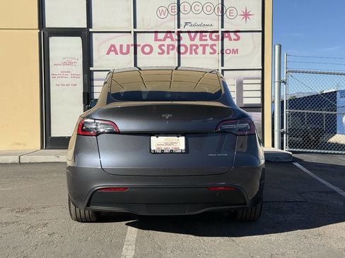 Used 2023 Tesla Model Y Long Range image 8
