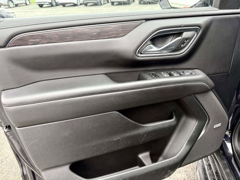 Used 2024 Chevrolet Tahoe LT RWD image 4