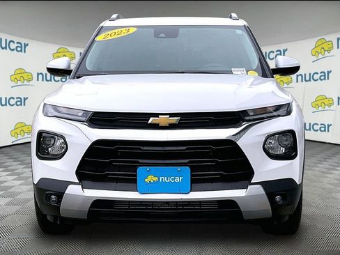 Used 2023 Chevrolet TrailBlazer LT FWD image 2