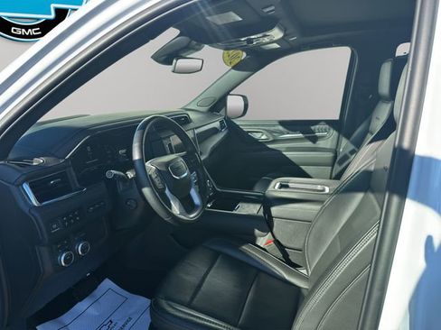 Used 2023 GMC Yukon Denali image 40