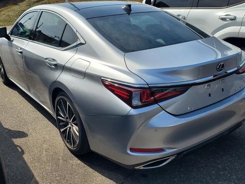Used 2024 Lexus ES 350 w/ Technology Package image 8