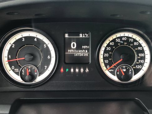 Used 2016 RAM 2500 SLT AWD/4WD image 31