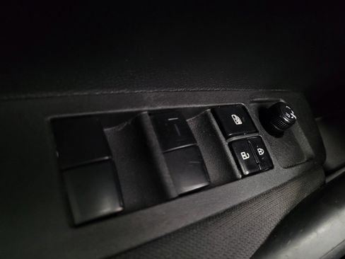 Used 2022 Toyota Corolla LE image 27