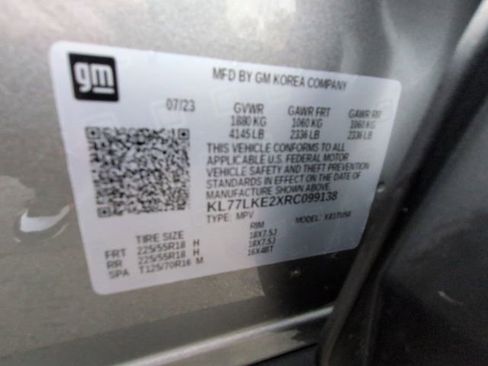 Used 2024 Chevrolet Trax ACTIV w/ Sunroof Package image 32