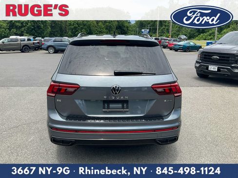 Used 2023 Volkswagen Tiguan SE R-Line AWD/4WD image 4
