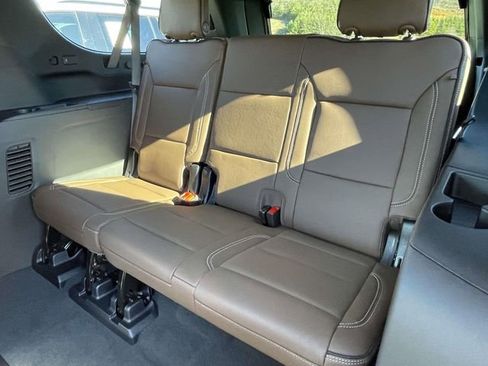 New 2026 Chevrolet Suburban High Country image 13