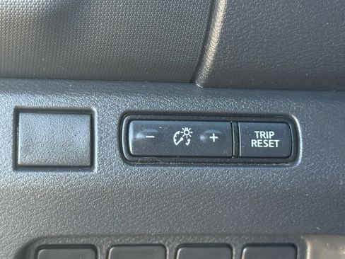Used 2022 Nissan Frontier S RWD image 26