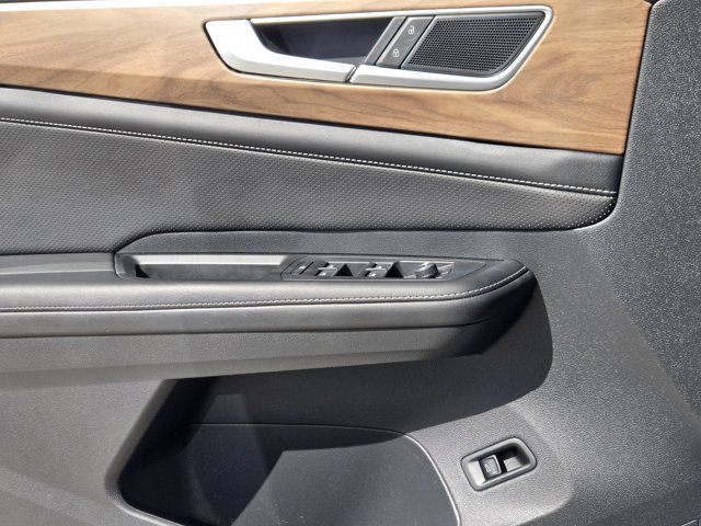 Used 2024 Volkswagen Atlas SE w/ Panoramic Sunroof Package FWD image 22
