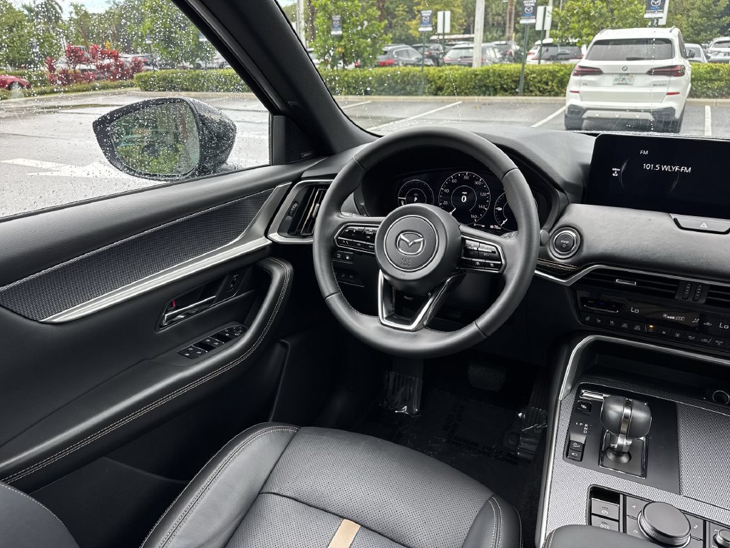 Certified 2025 MAZDA CX-70 Plug-In Hybrid w/ Premium Plus AWD/4WD image 21