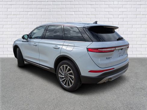 Used 2025 Lincoln Corsair Reserve image 3