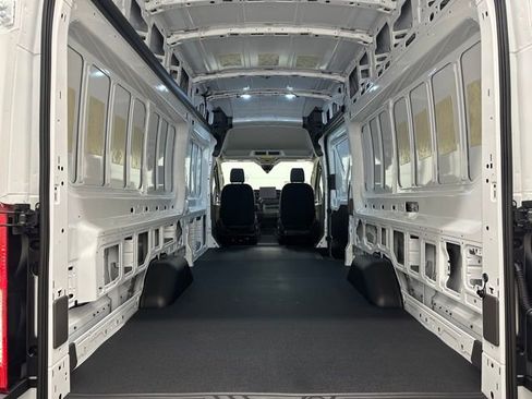 New 2026 Ford Transit 250 148 High Roof Extended image 16