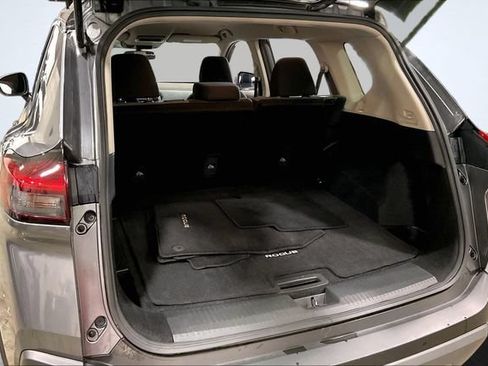 Used 2023 Nissan Rogue SV FWD image 31