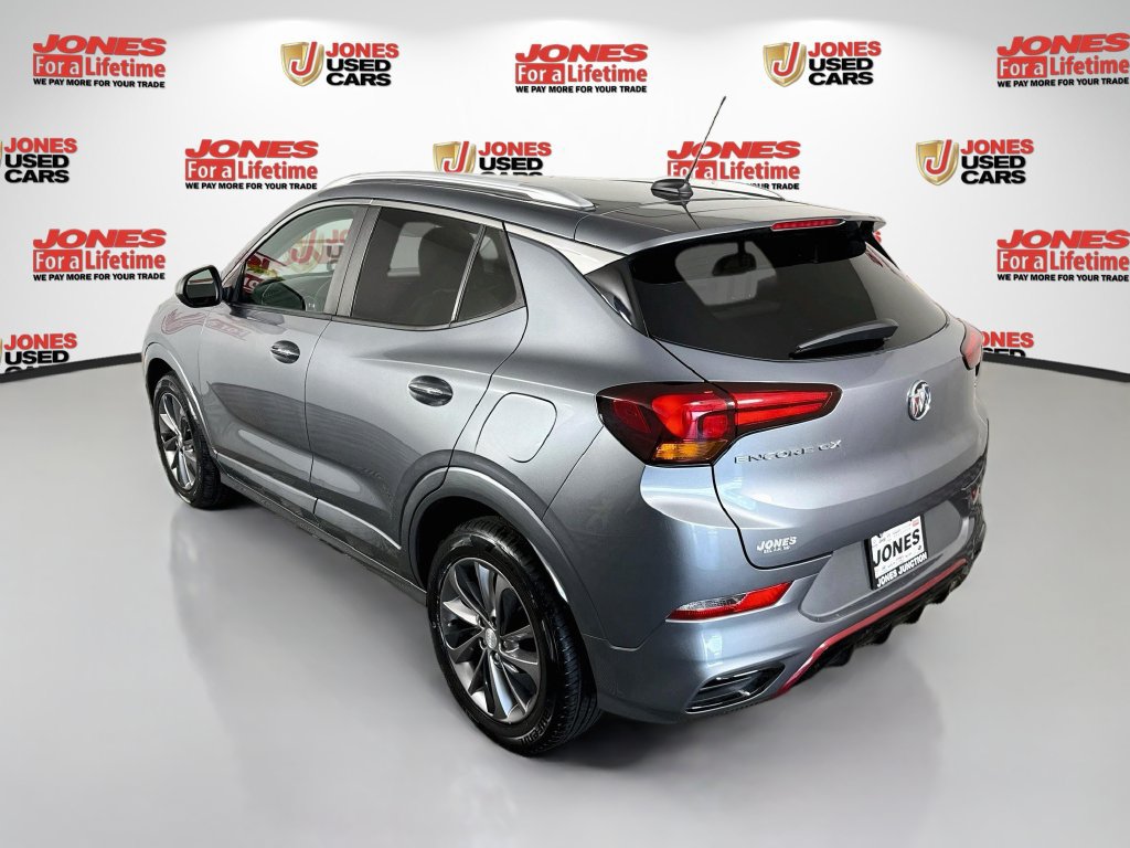 Used 2021 Buick Encore GX Preferred w/ Sport Touring Package FWD image 2