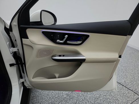 Certified 2026 Mercedes-Benz GLC 300 image 24