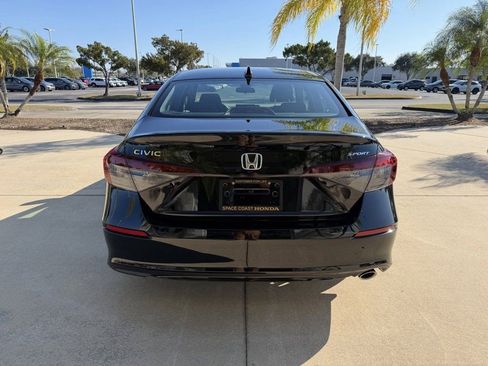 Used 2025 Honda Civic Sport image 5